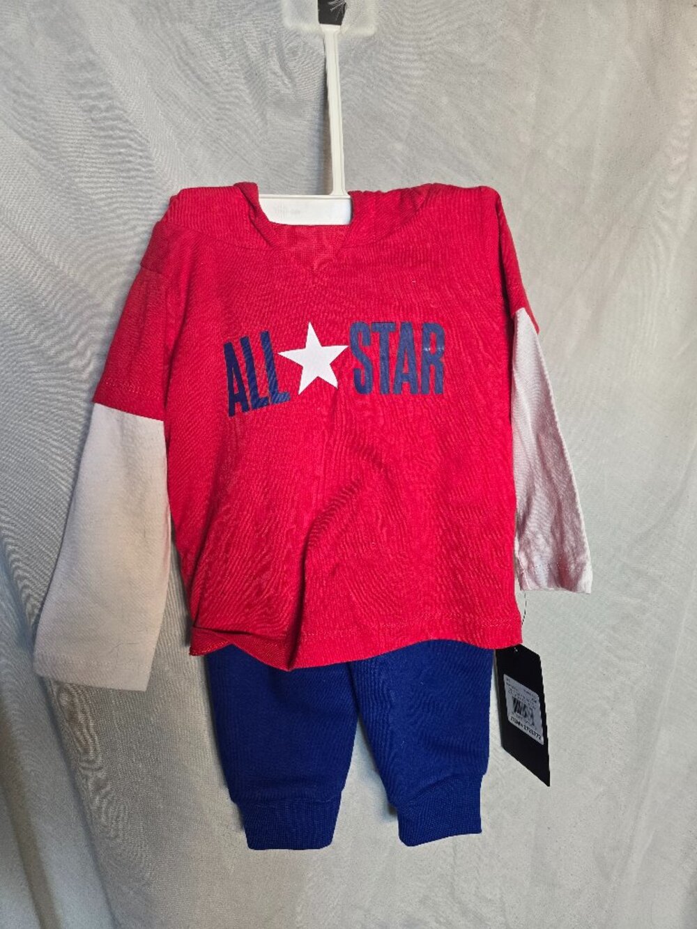 converse all star hoodie for boys 12M, 22 to 25lbs, NWT, enamel red & blue pants